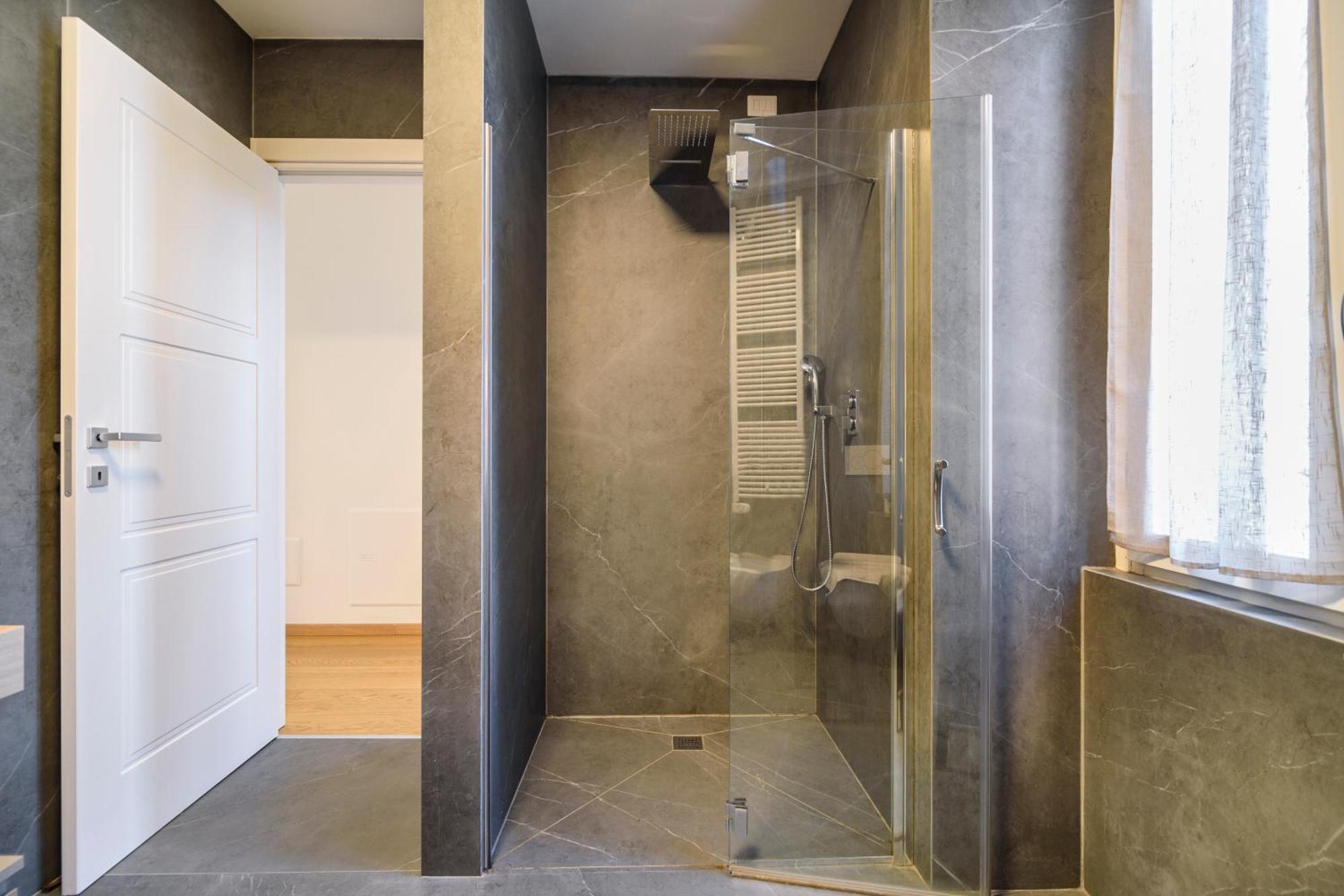 Historical Center - Free Parking And Private Terrace Apartment โกโม ภายนอก รูปภาพ